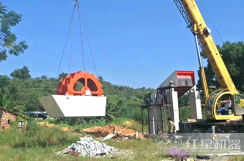 正在搭建的水洗沙厂